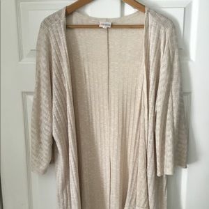 LuLaRoe Lindsay kimono